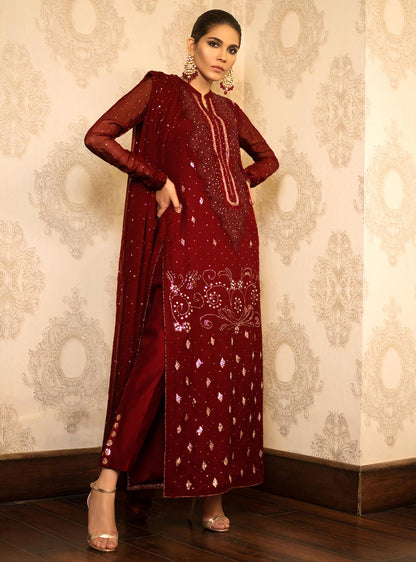 Zainab Chottani | Semi Formals | RED DIAMOND