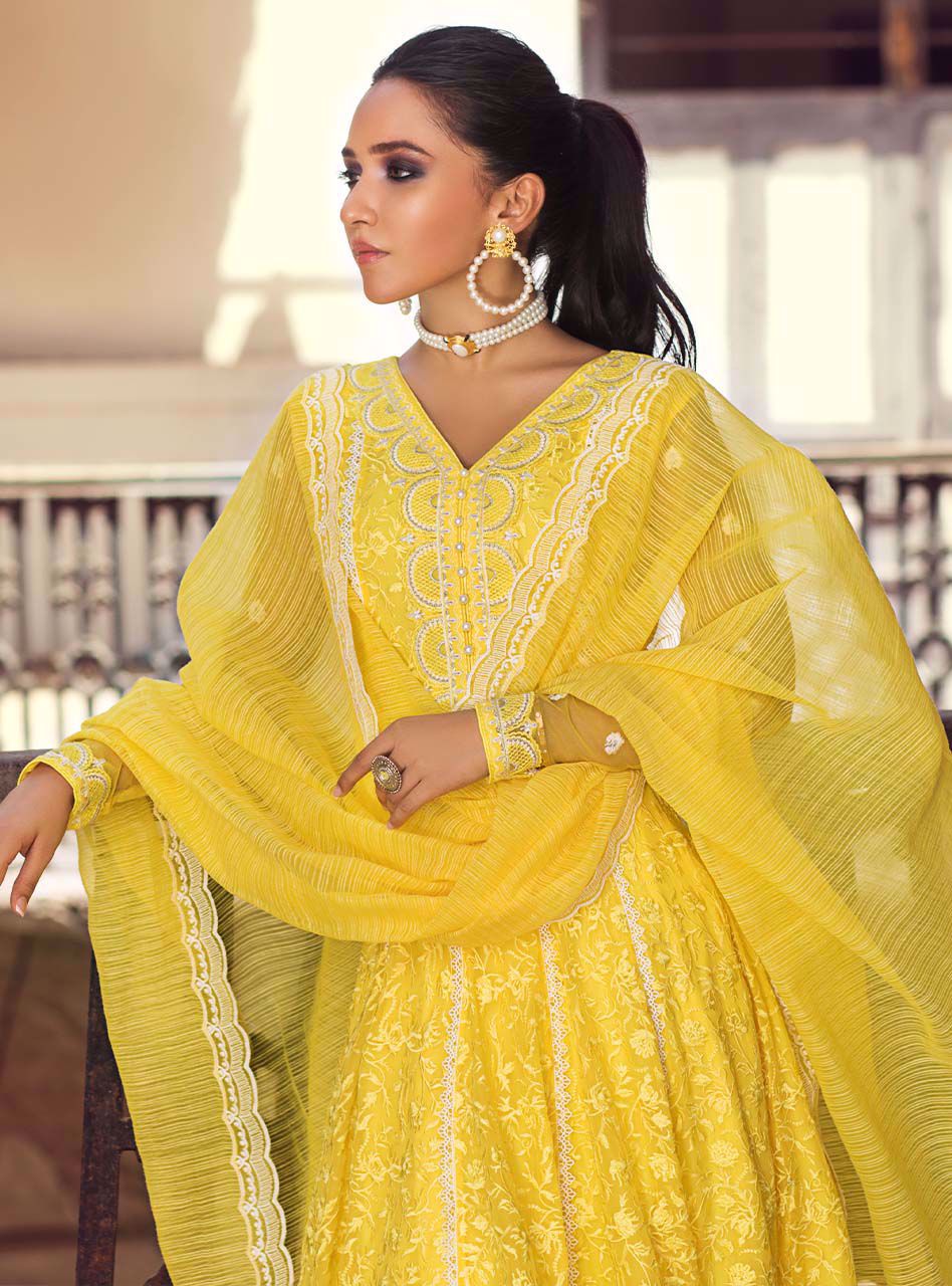 Zainab Chottani | Luxury Pret | SOOTHING SNOB