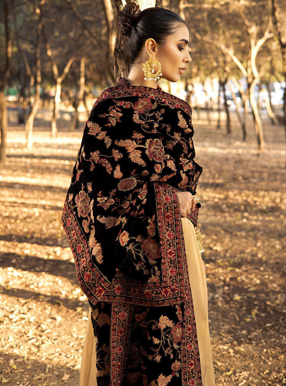 Zainab Chottani | Luxury Pret | MEHMAL-BLACK