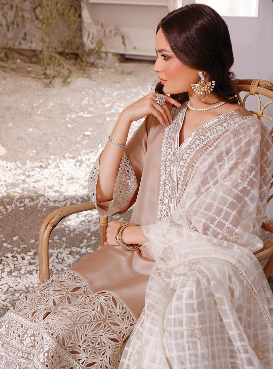 Zainab Chottani | Luxury Pret | NOSTALGIC BEIGE