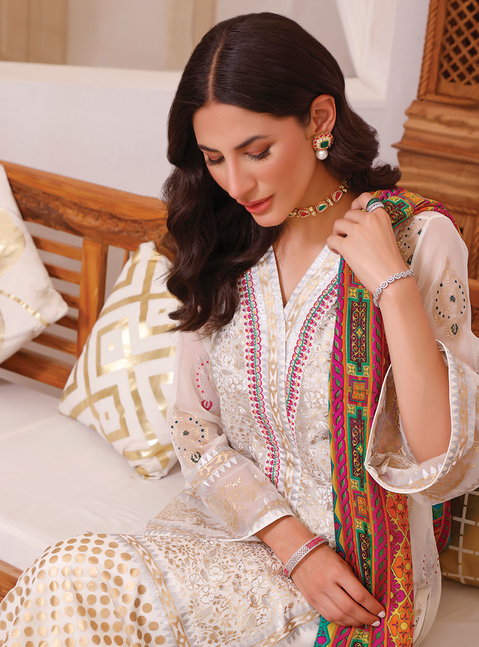 Zainab Chottani | Luxury Pret | MELODIC HUE
