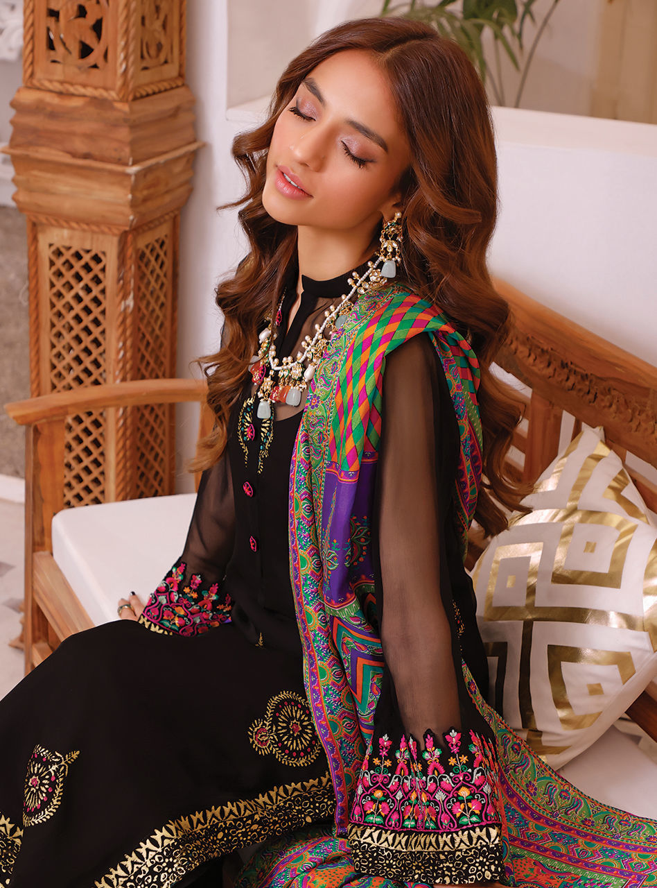 Zainab Chottani | Luxury Pret | CHARCOAL BLISS