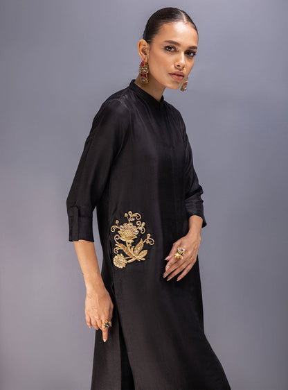 Zainab Chottani | Luxury Pret | EBONY FROST