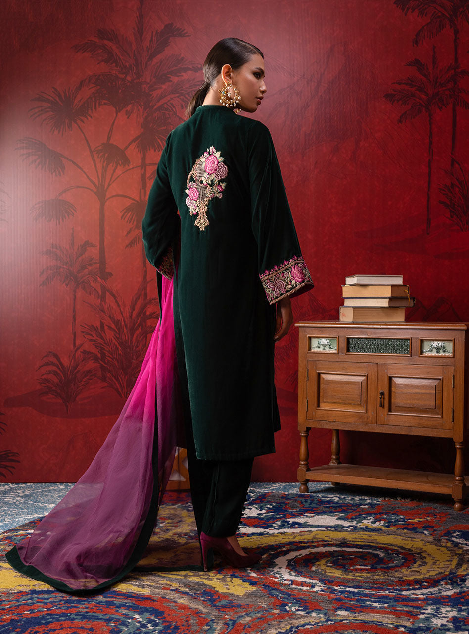 Zainab Chottani | Luxury Pret | SYARA