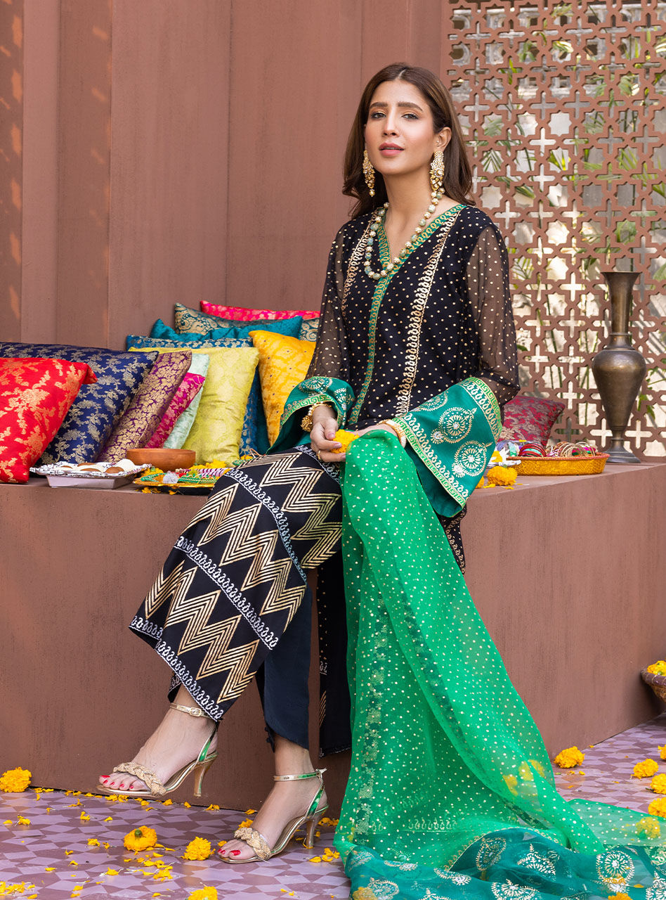 Zainab Chottani | Luxury Pret | SAHAR