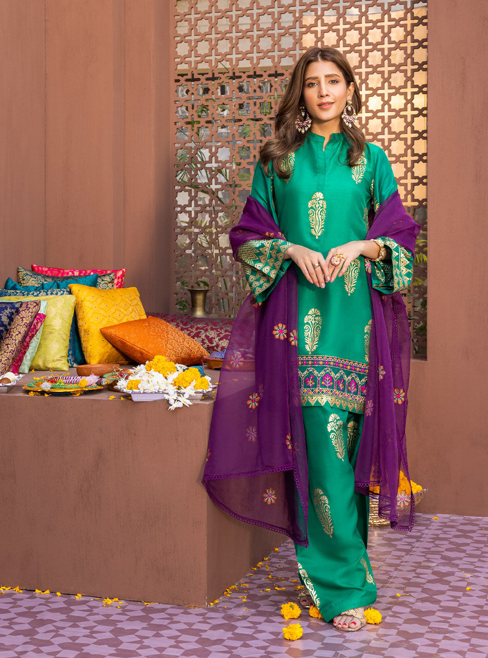 Zainab Chottani | Luxury Pret | GULNAAR