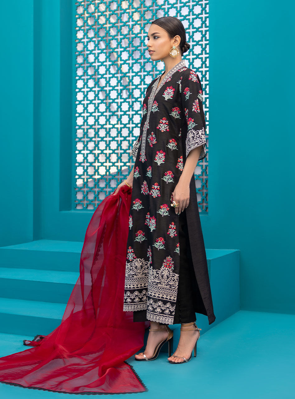 Zainab Chottani | Luxury Pret | BLACK ROSE - D 80