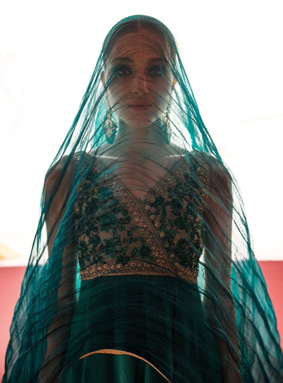 Zainab Chottani | Semi Formals | ABURN GLAZE