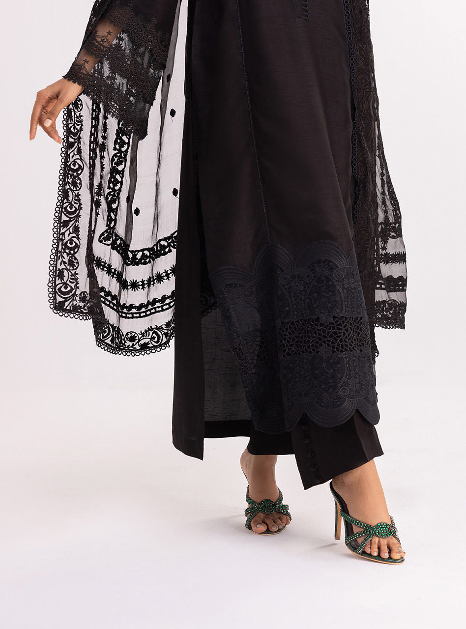 Zainab Chottani | Luxury Pret | MAHEER