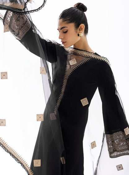 Zainab Chottani | Casual Pret | DARK DOVE
