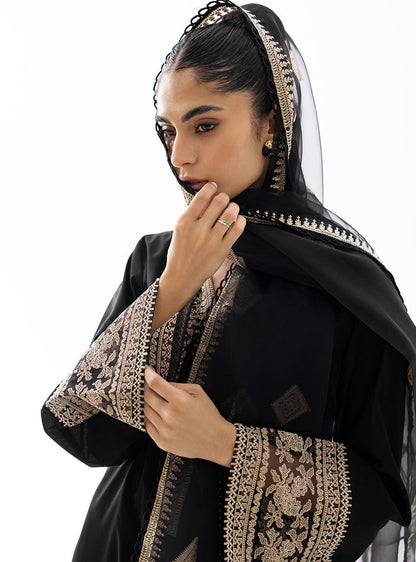 Zainab Chottani | Casual Pret | DARK DOVE