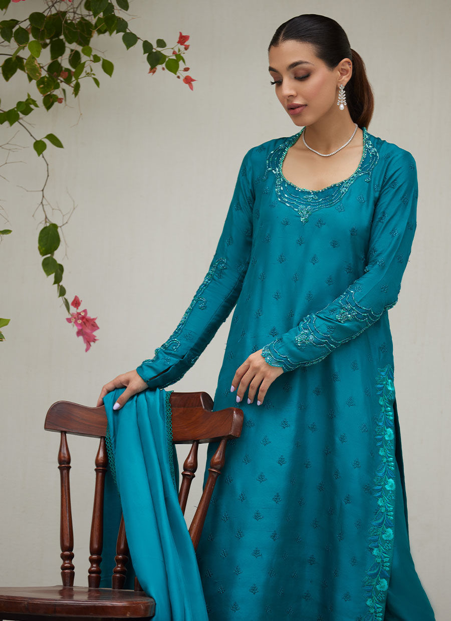 Farah Talib Aziz | Designer Picks 24 | PERSIAN GREEN EMBROIDERED AND EMBELLISHED RAW SILK SHIRT WITH DUPATTA