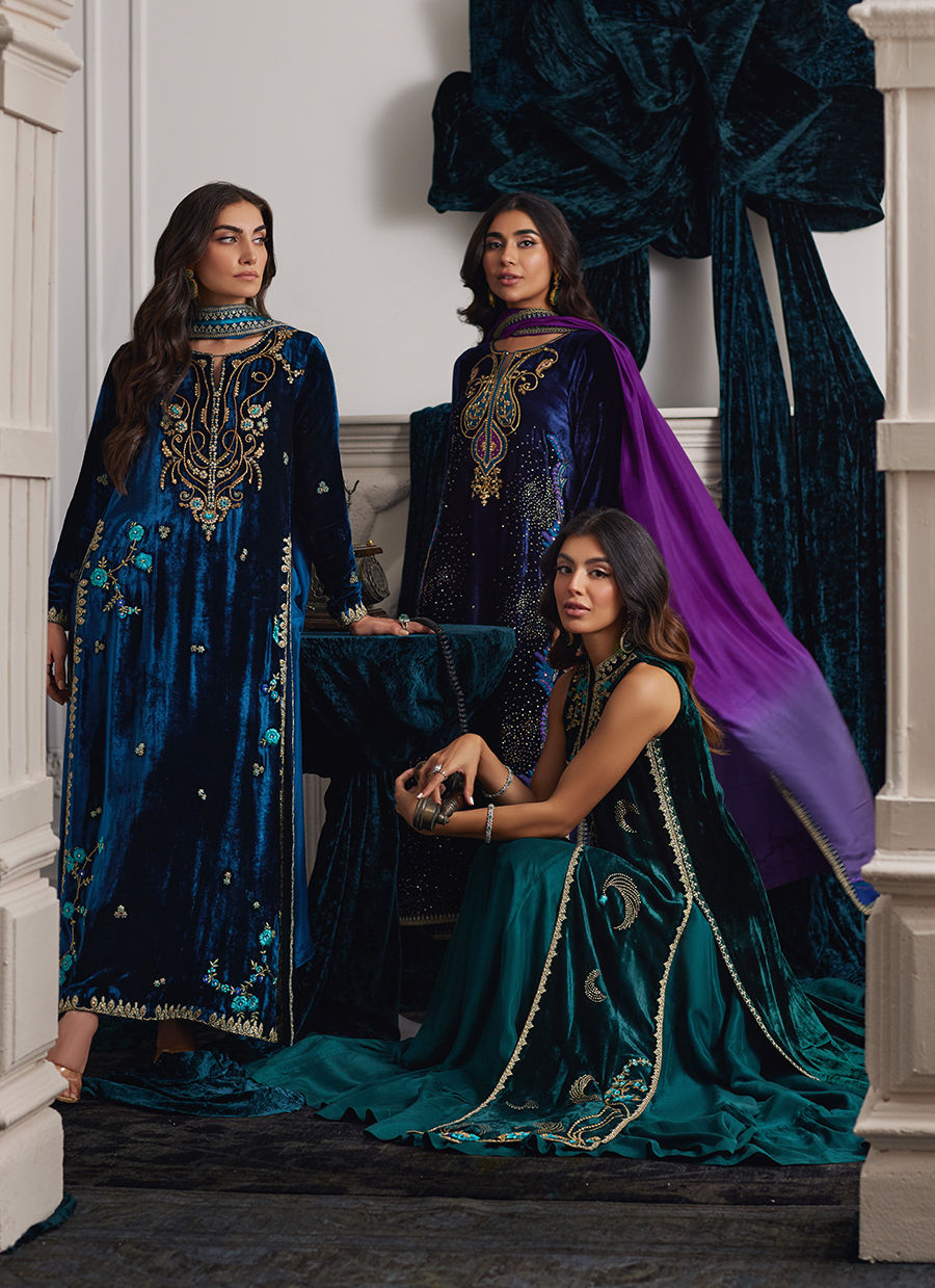 Farah Talib Aziz | Velvets The After Party | ORMAIE EMERALD SHIRT AND PANELLED DRESS JACKET