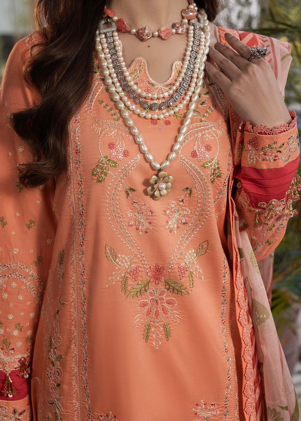 Shurooq | Luxury Lawn 25 | Zyra