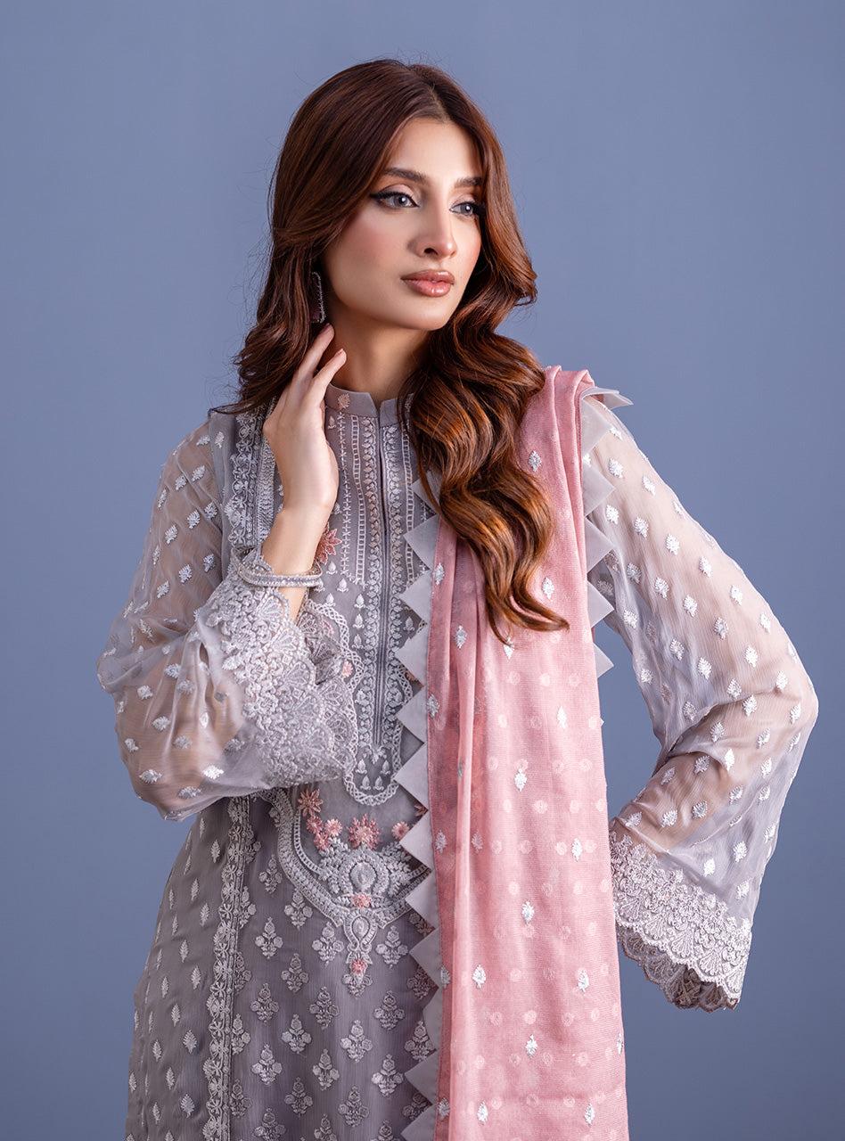 Zainab Chottani | Luxury Pret | ROOP