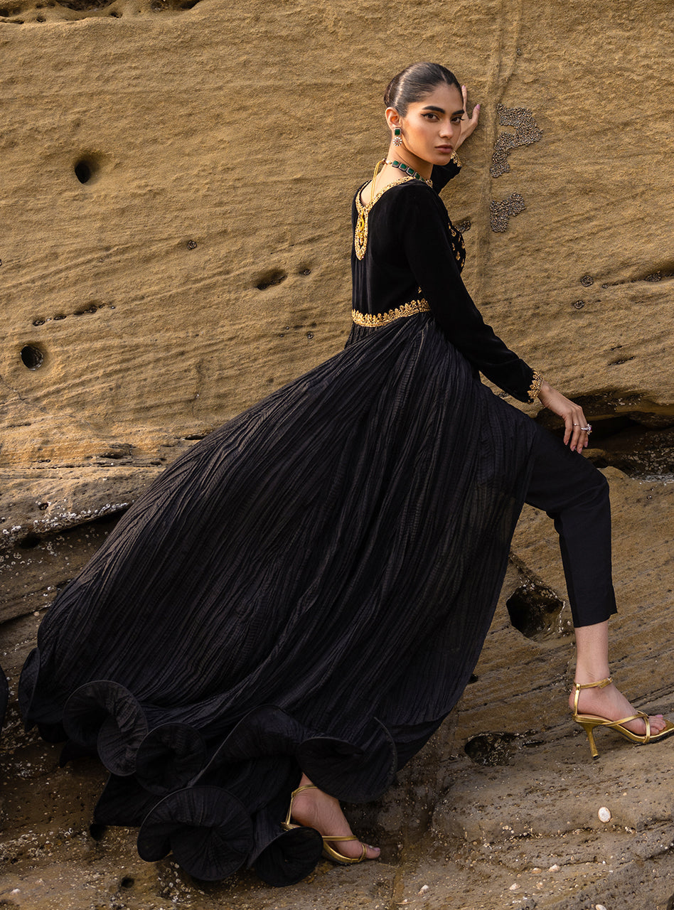 Zainab Chottani | Semi Formals | SAHARA