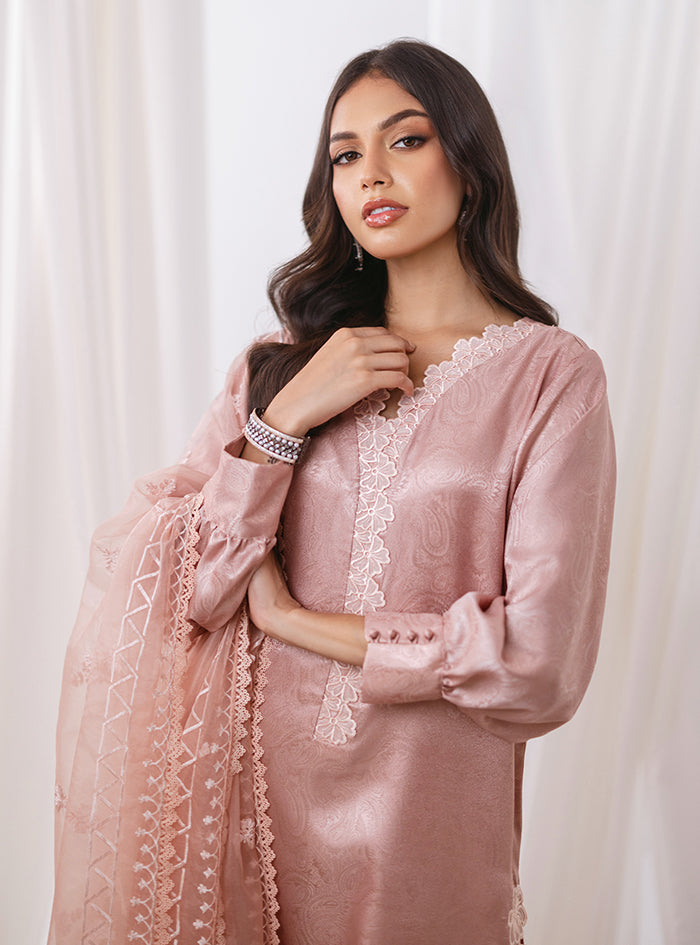 Zainab Chottani | Luxury Pret | ZOBI
