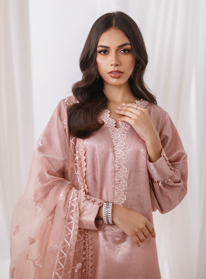 Zainab Chottani | Luxury Pret | ZOBI