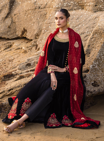 Zainab Chottani | Luxury Pret | LUNARA