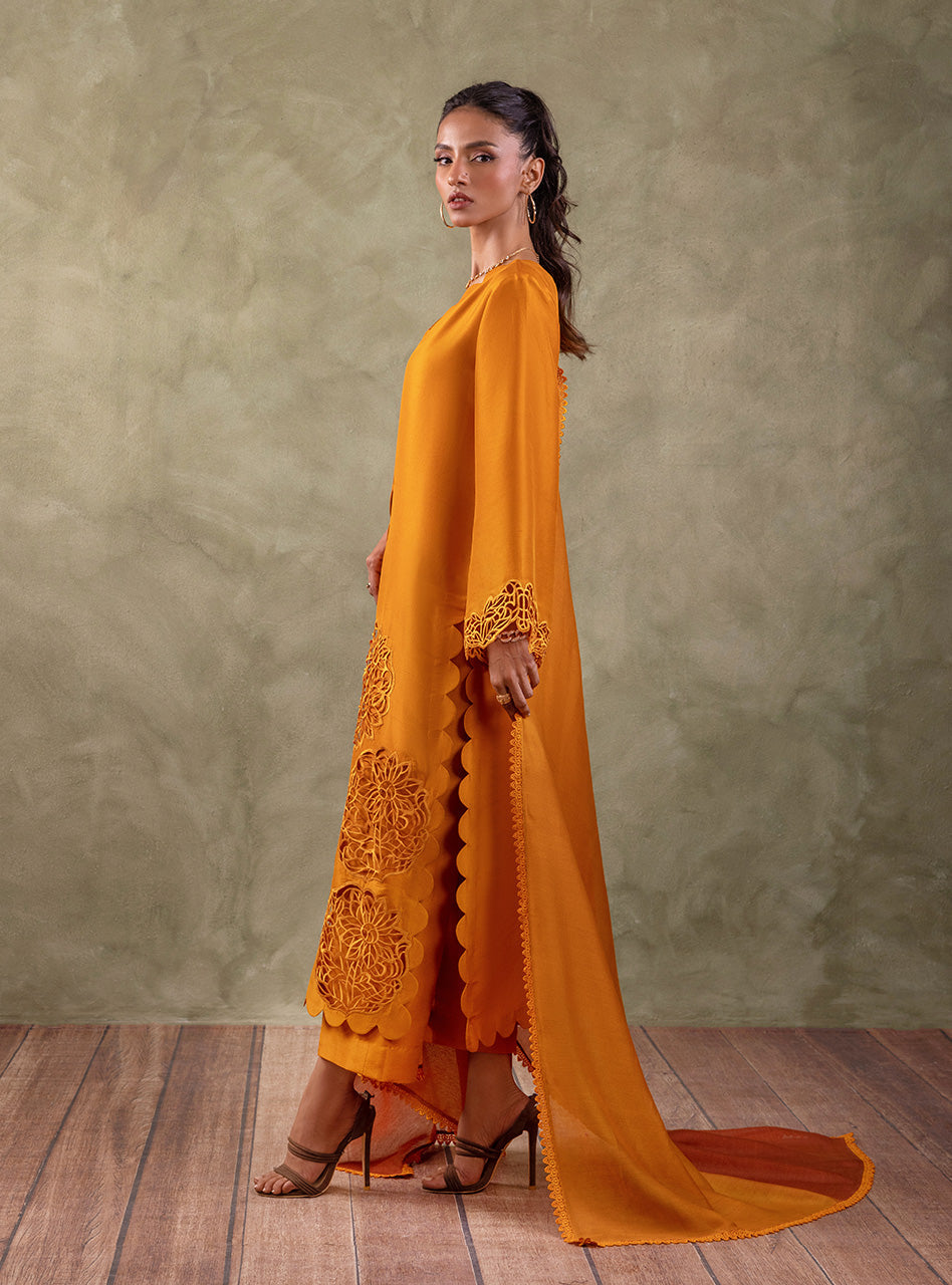 Zainab Chottani | Luxury Pret | BURNING AMBER