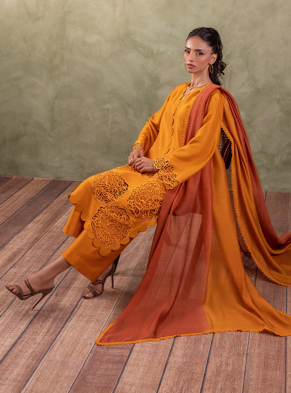 Zainab Chottani | Luxury Pret | BURNING AMBER