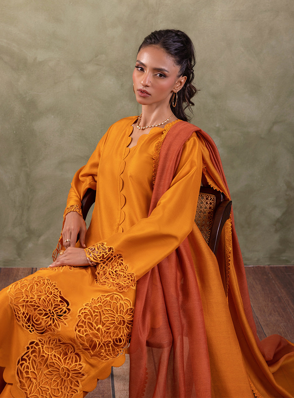 Zainab Chottani | Luxury Pret | BURNING AMBER