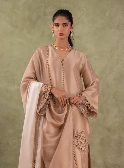Zainab Chottani | Luxury Pret | CORAL CHAMPAGNE