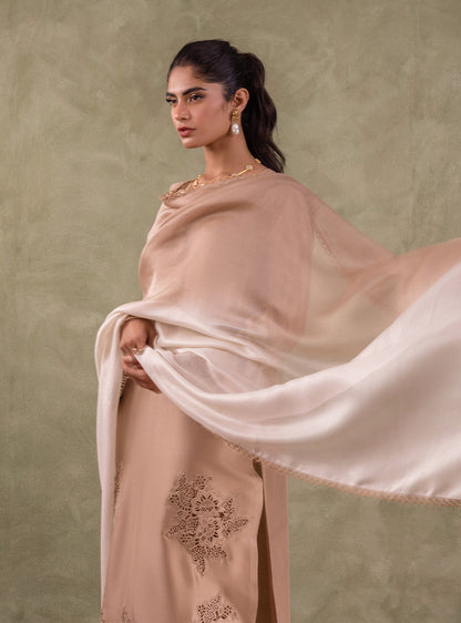 Zainab Chottani | Luxury Pret | CORAL CHAMPAGNE