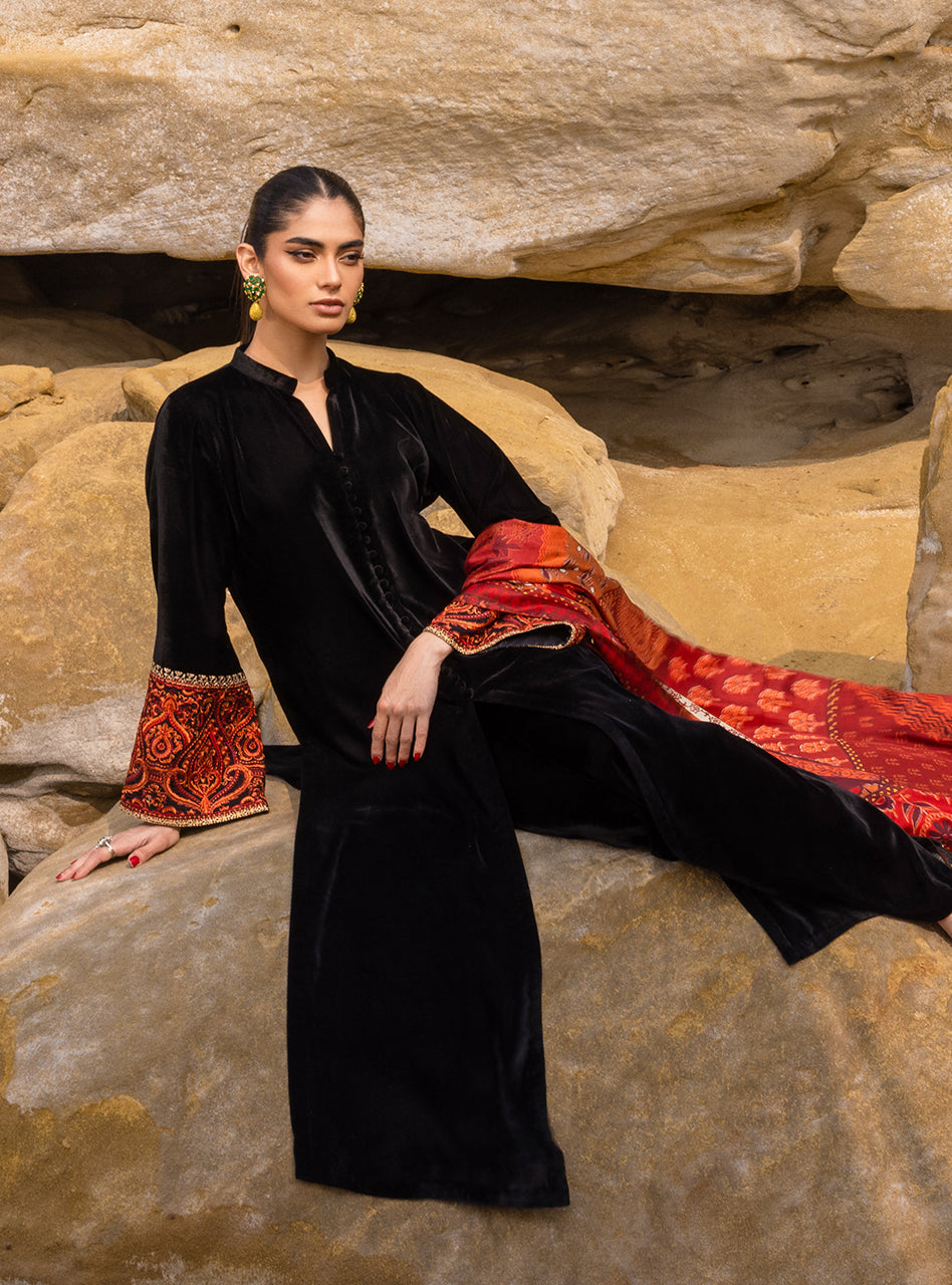Zainab Chottani | Luxury Pret | FEZAH