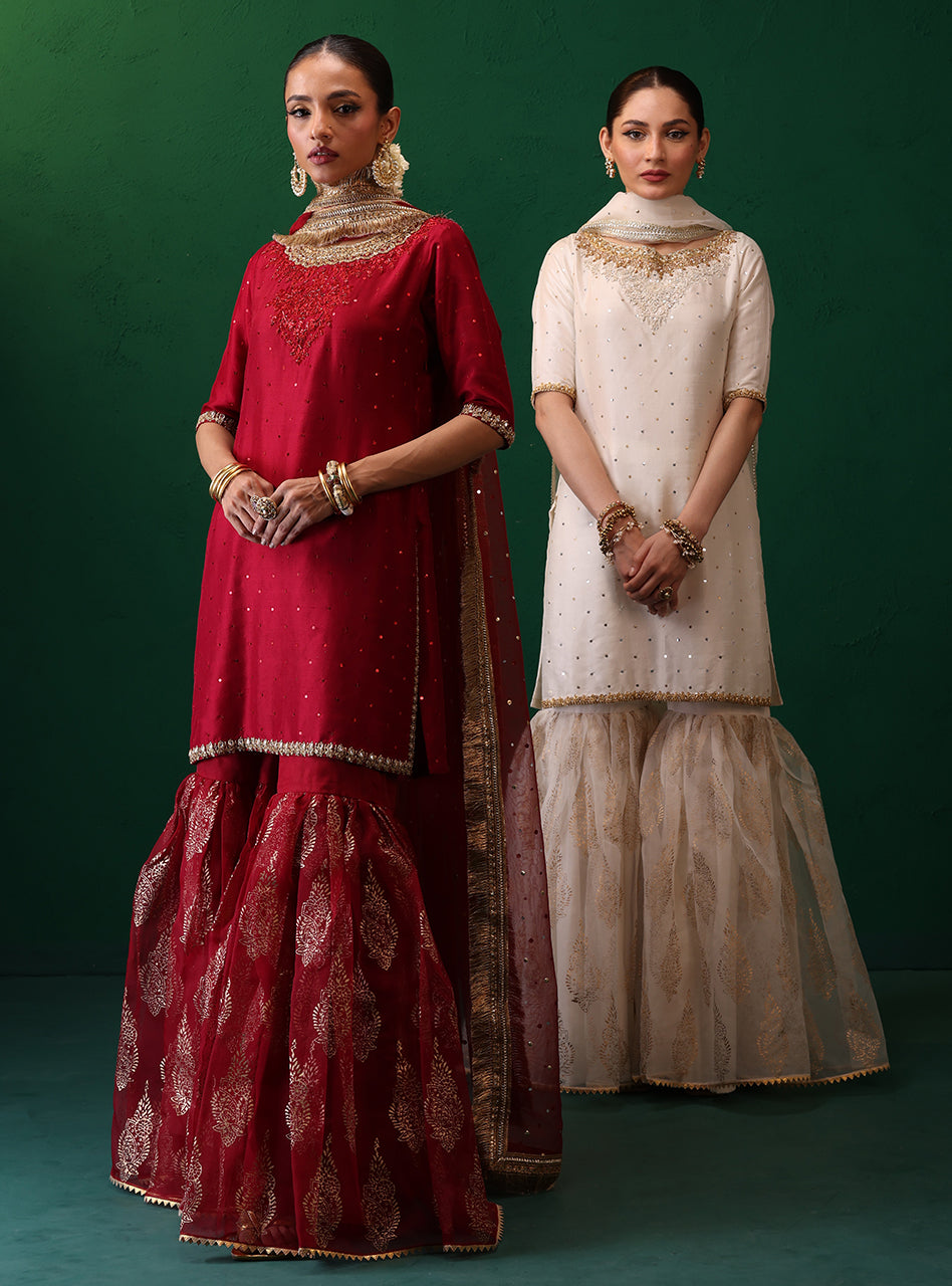 Zainab Chottani | Semi Formals | EELAH