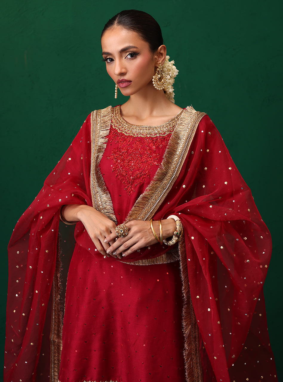 Zainab Chottani | Semi Formals | EELAH