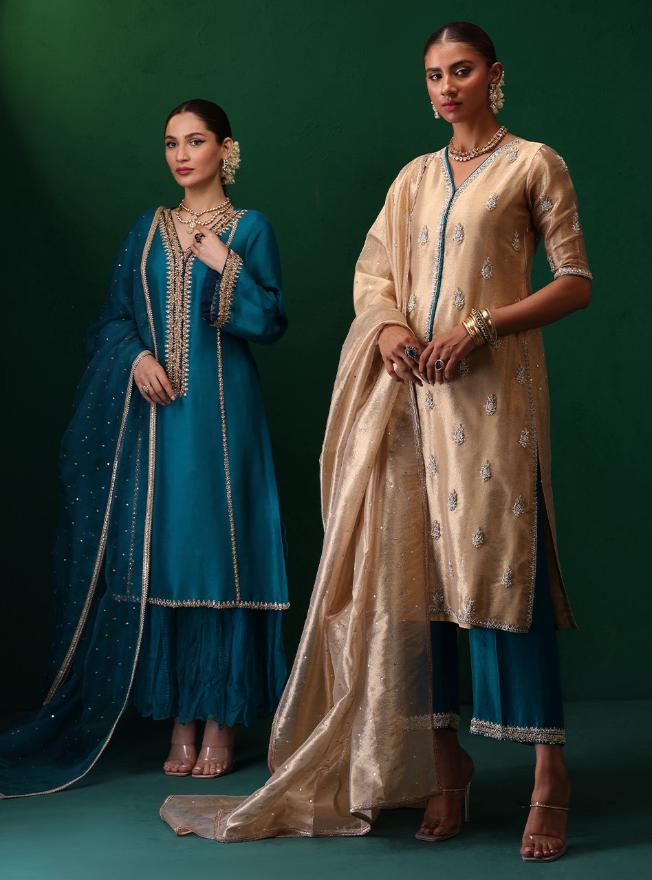 Zainab Chottani | Semi Formals | DERYA