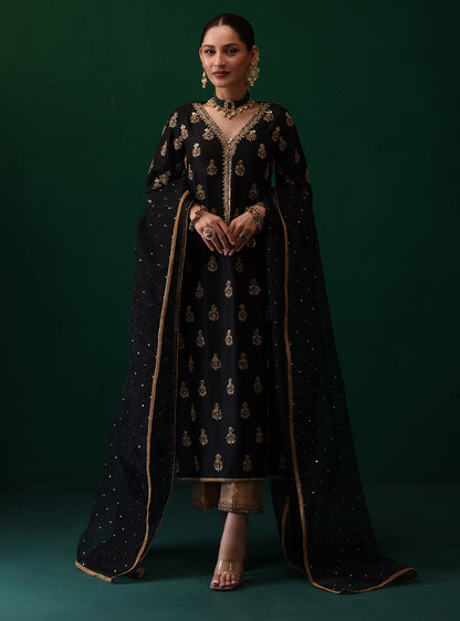 Zainab Chottani | Semi Formals | SHEHNAAZ