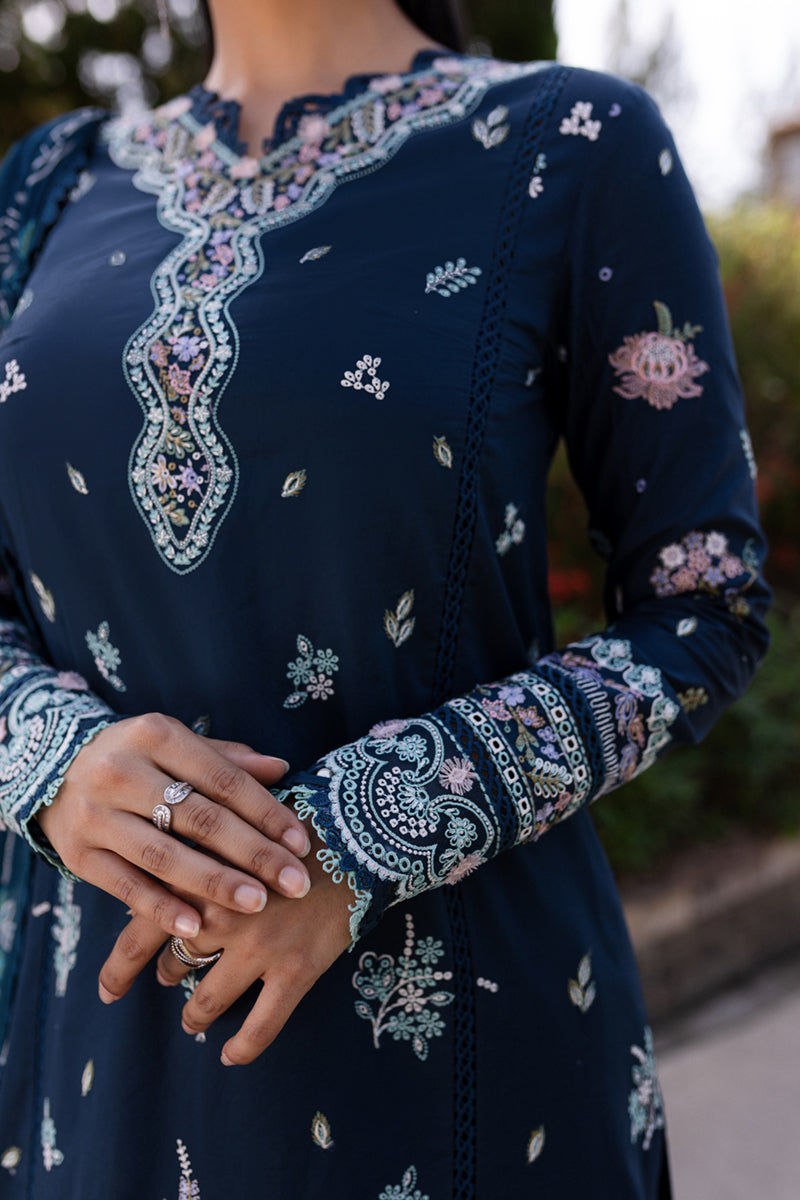 Qalamkar | Q Line Lawn 25 | QM-01 Bleu