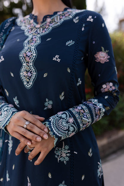 Qalamkar | Q Line Lawn 25 | QM-01 Bleu