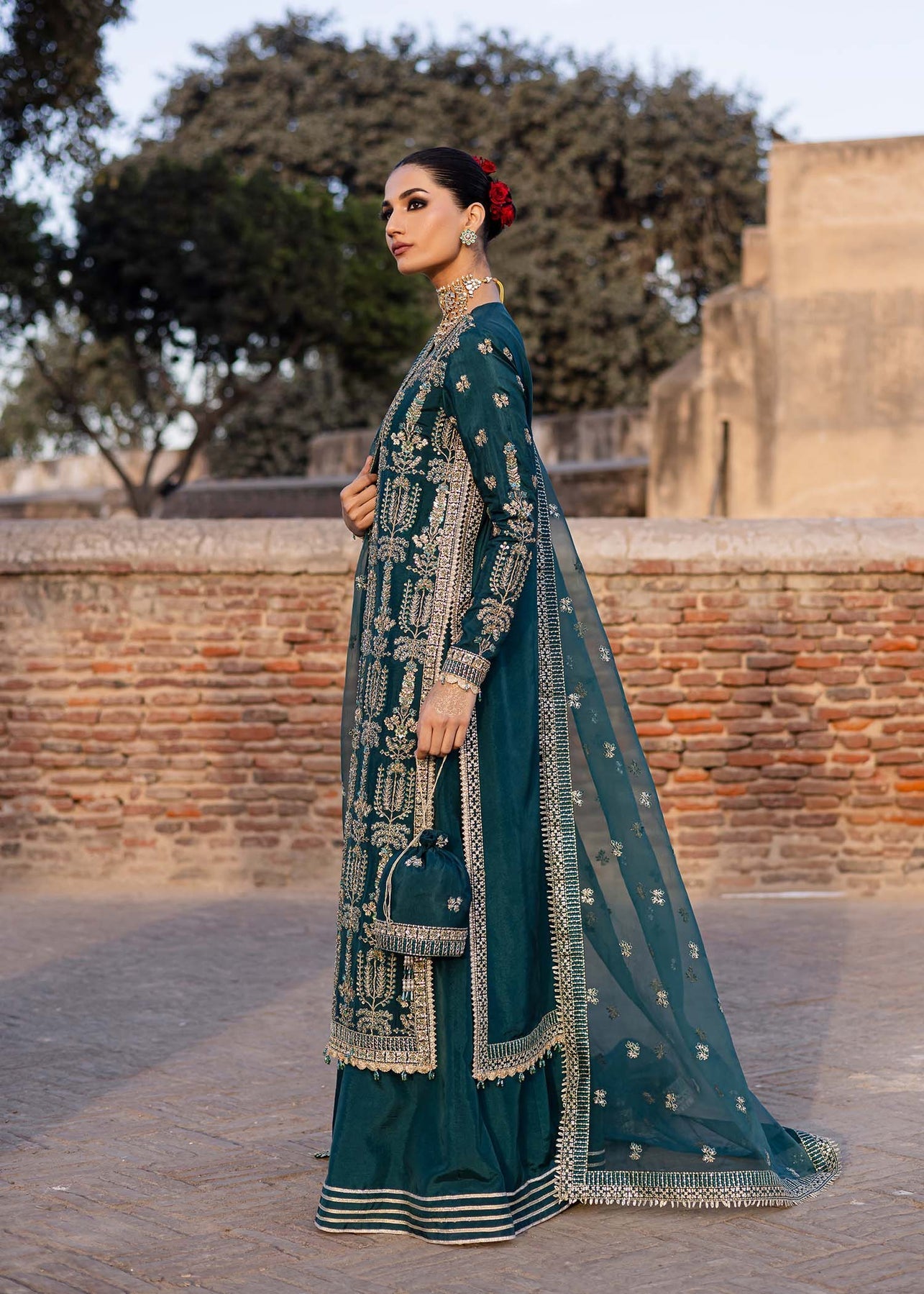 Akbar Aslam | Dastaan Luxury Formals | Nazgul