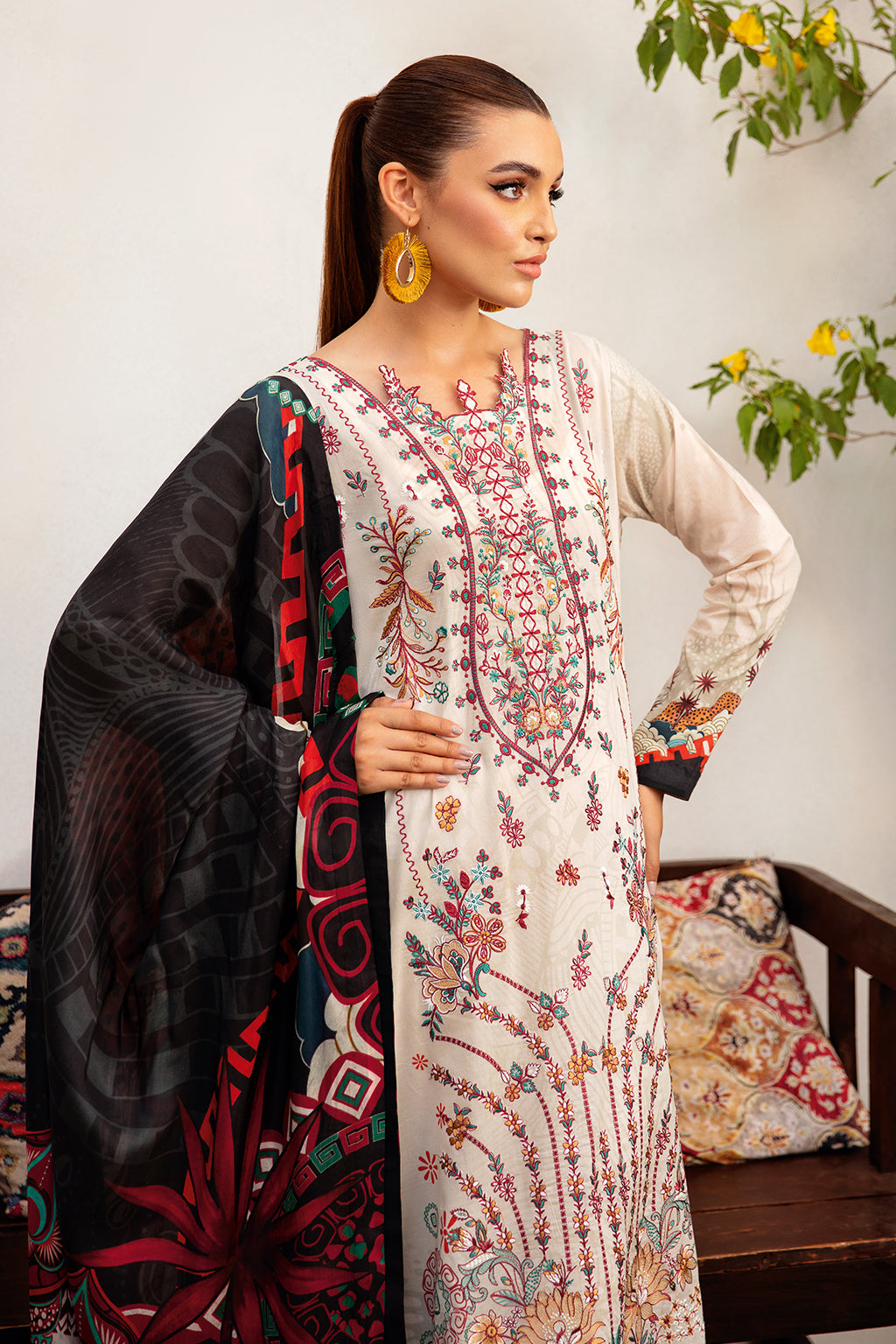 Ramsha | Luxury Lawn 24 | L-1208