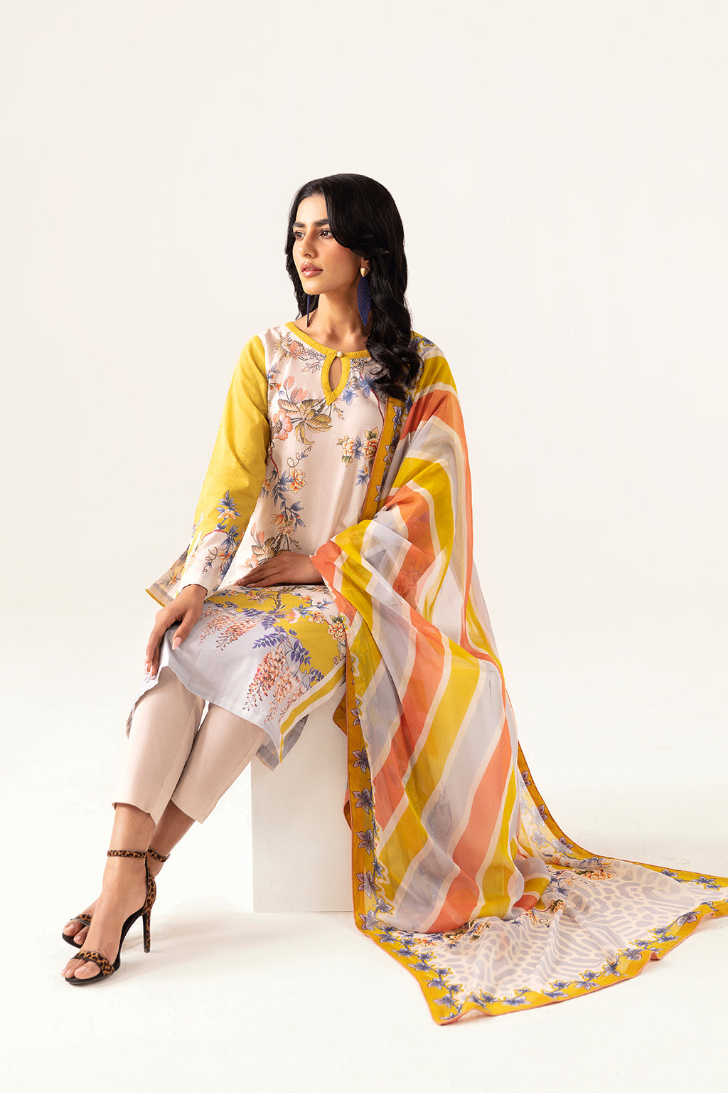 Ramsha | Pinted Lawn | RP-111
