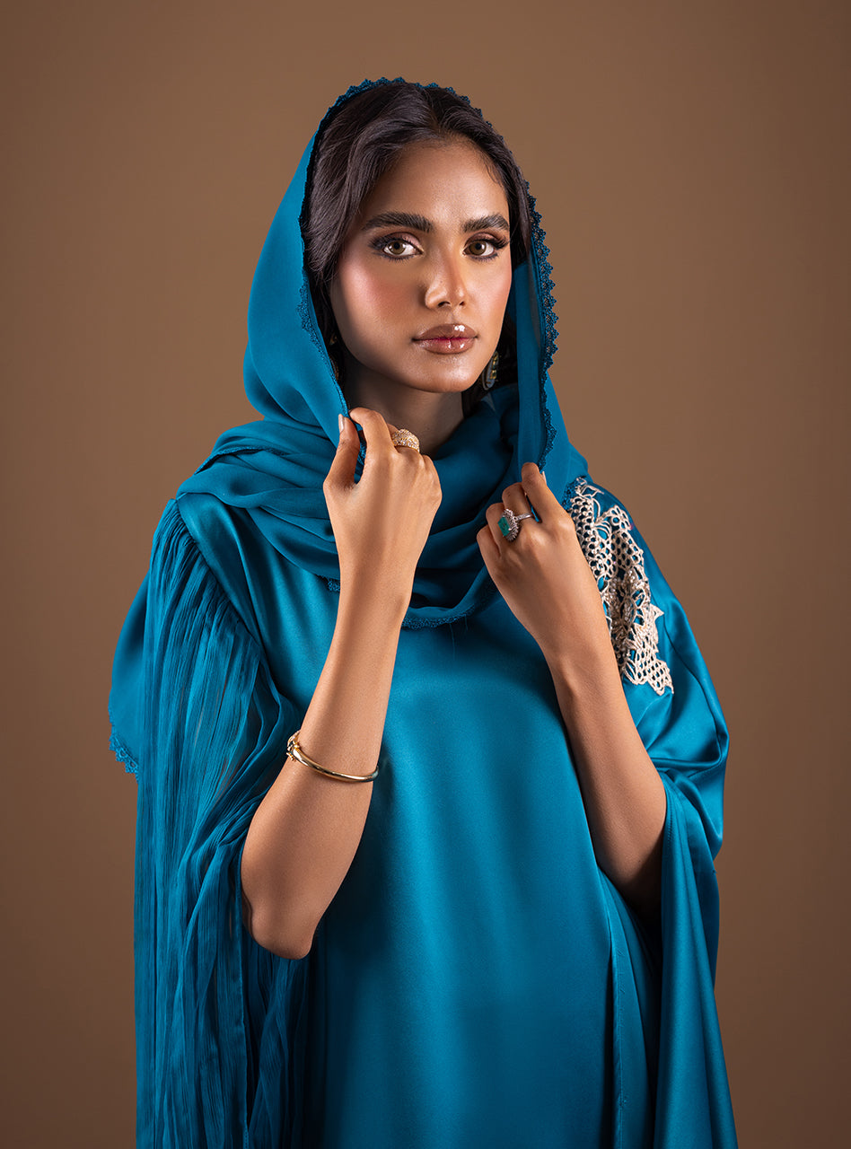 Zainab Chottani | Semi Formals | TEAL WAVES