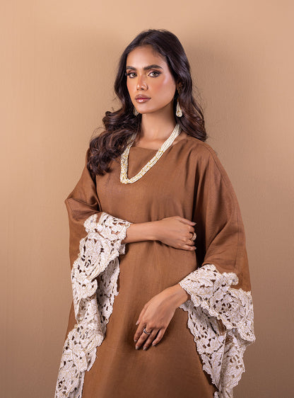 Zainab Chottani | Semi Formals | CINNAMON SAND
