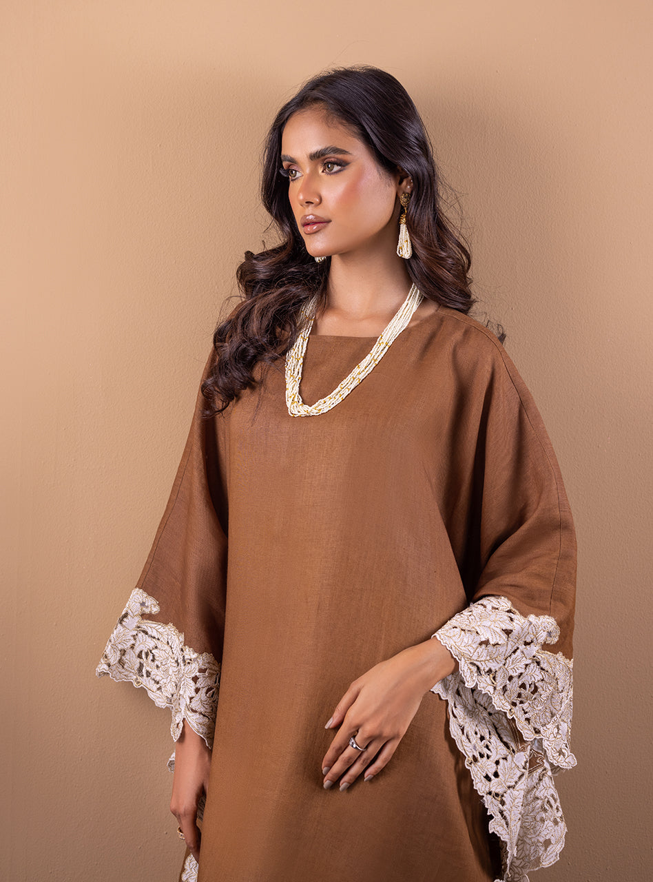 Zainab Chottani | Semi Formals | CINNAMON SAND