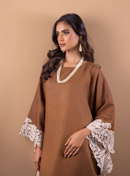 Zainab Chottani | Semi Formals | CINNAMON SAND