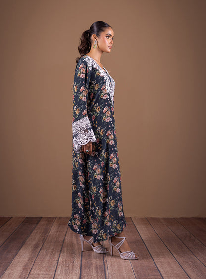Zainab Chottani | Semi Formals | MIDNIGHT FLORAL