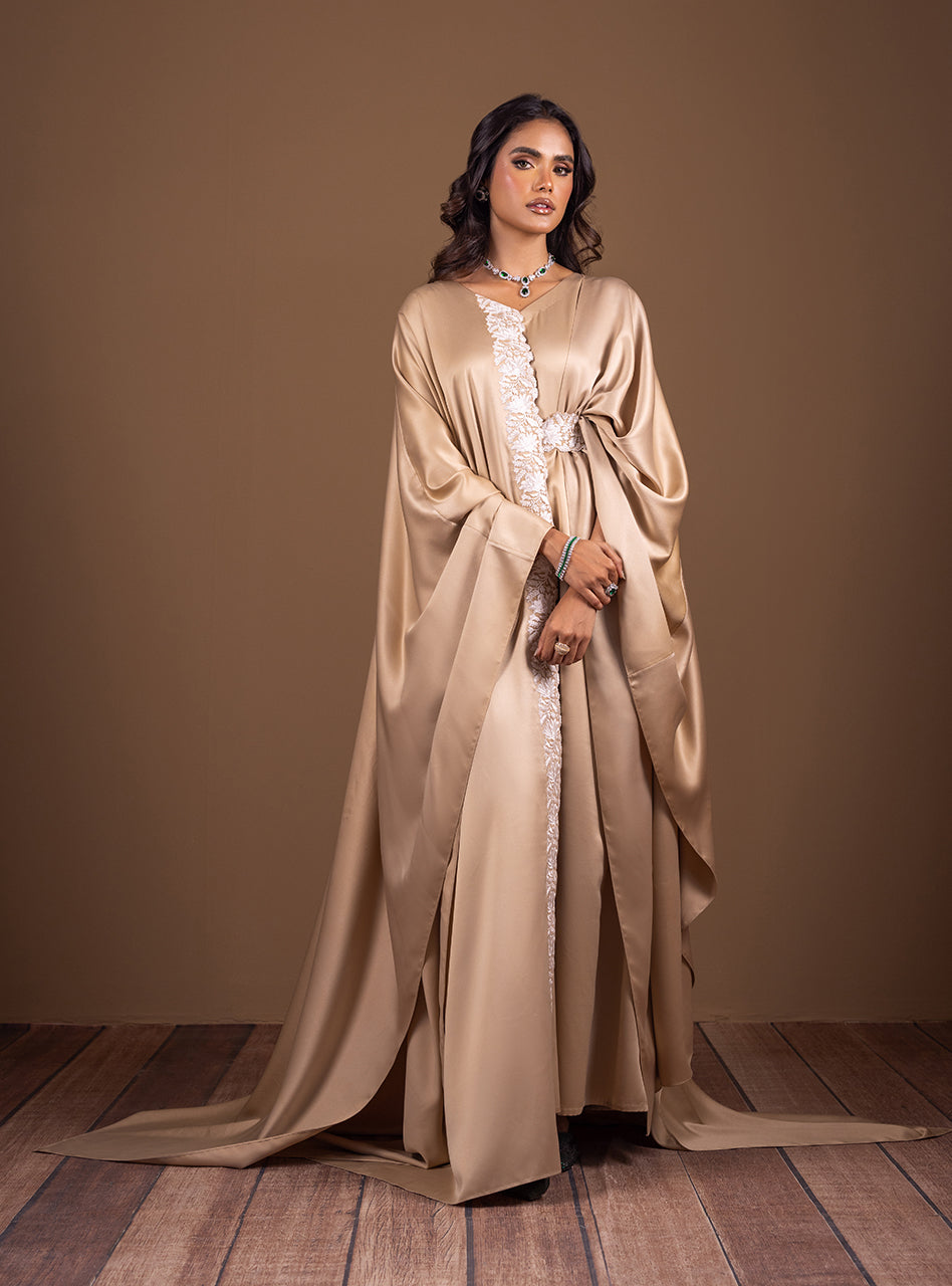 Zainab Chottani | Semi Formals | BUTTER VANILA FLAIR