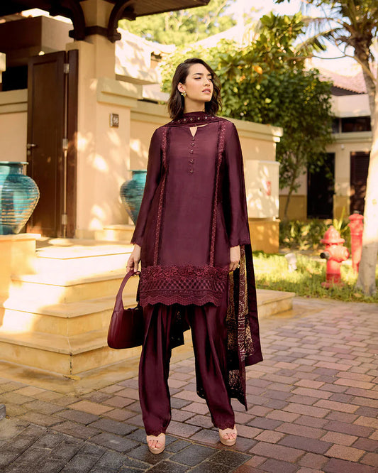 Faiza Saqlain | Carmela | Triana