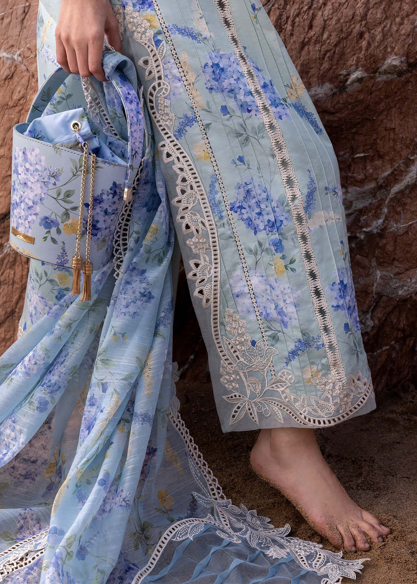 Crimson | Floe by Crimson | Who'S That Girl - D3 B