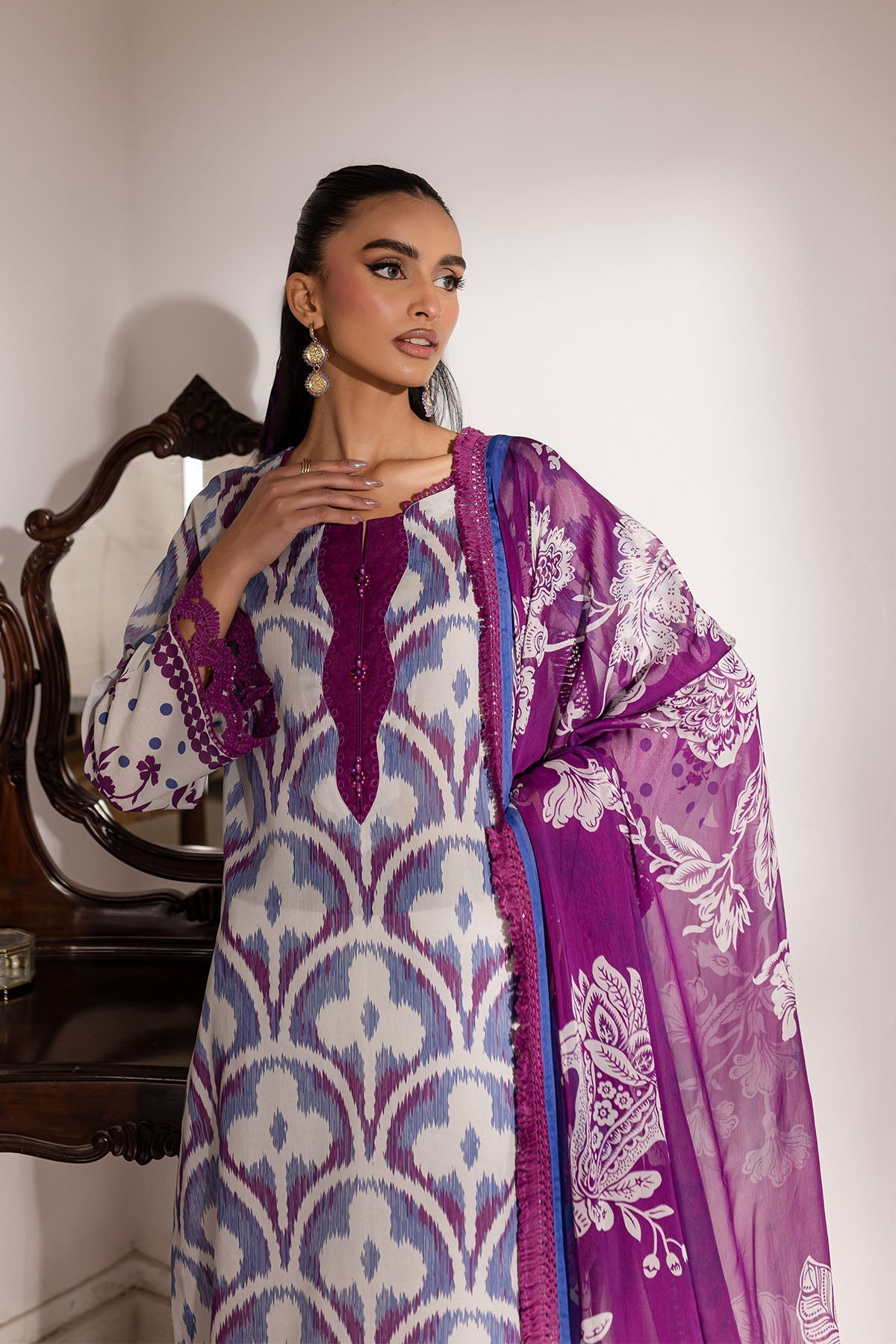 Nureh | Printed Lawn 25 | SP-147