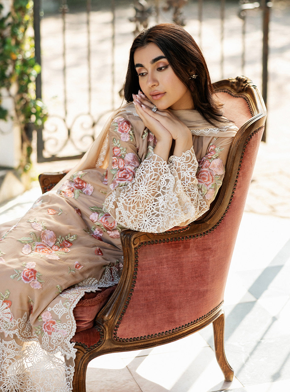 Zainab Chottani | Ramadan Edit 25 | Desert Floral