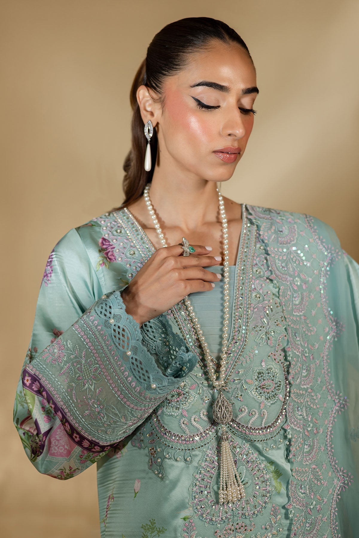 Nureh | The Silk | S - 21