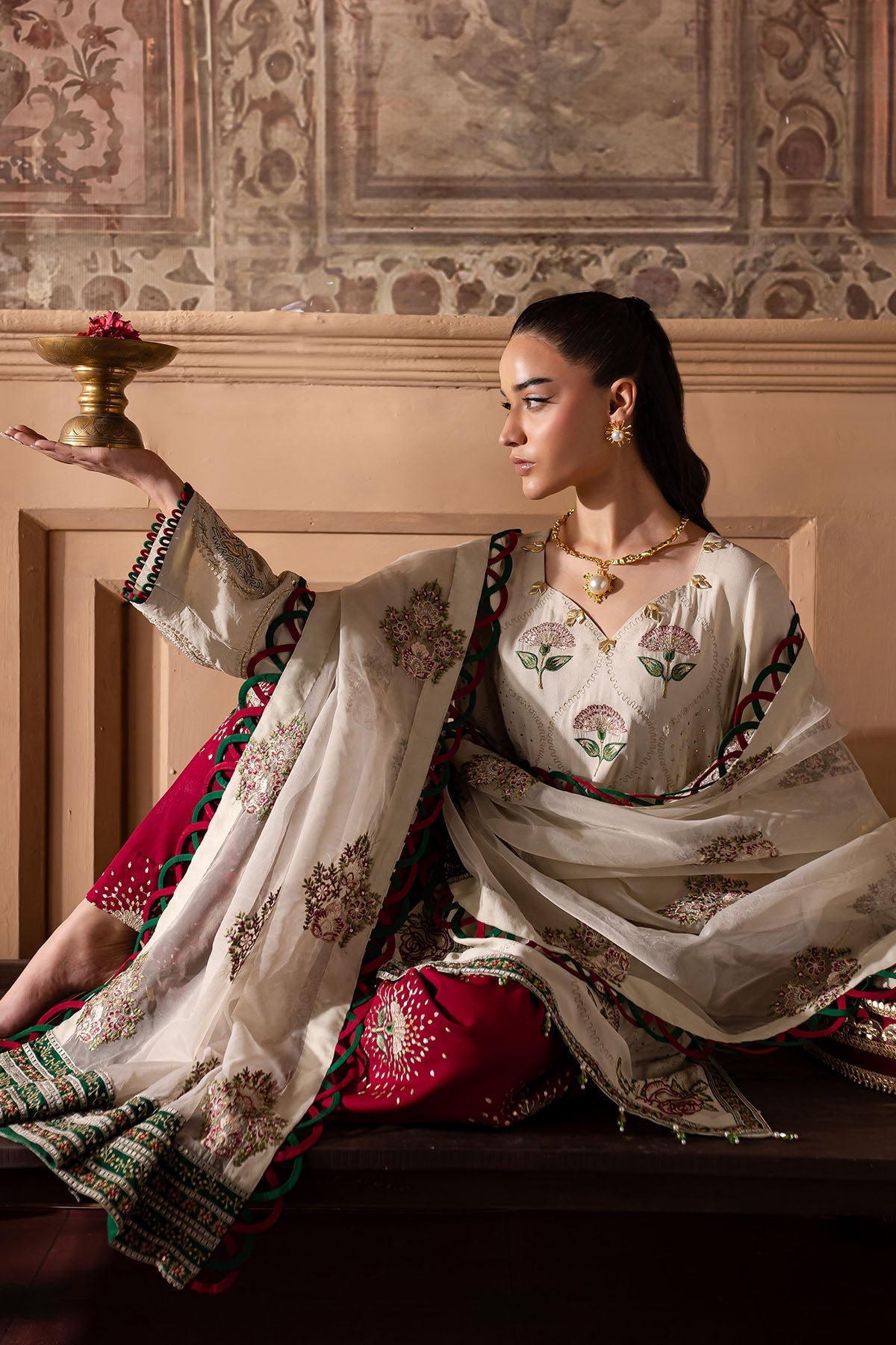 Nureh | Nur Mahal Formals | NE-139